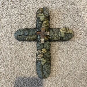 Handmade Vintage Vibes Decorative Stone & Wire Wall Cross